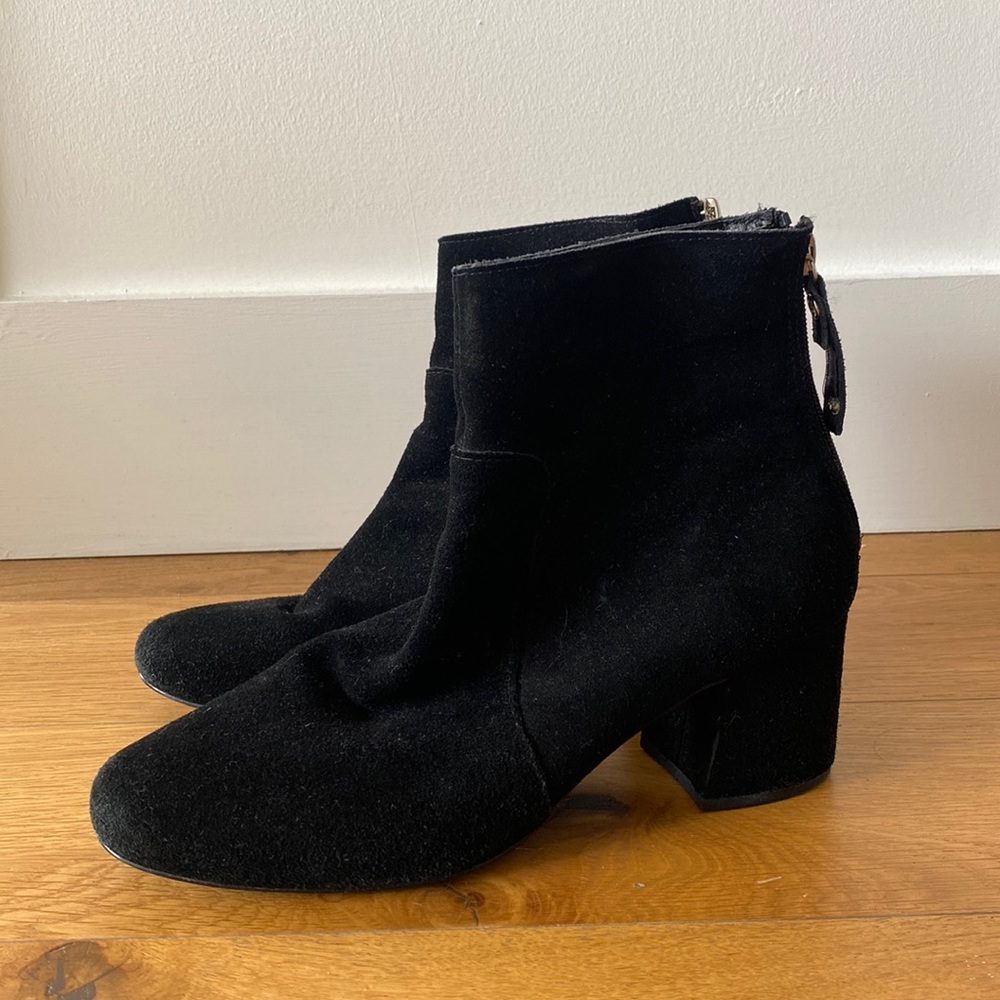 Urban Outfitters Suede heeled boots